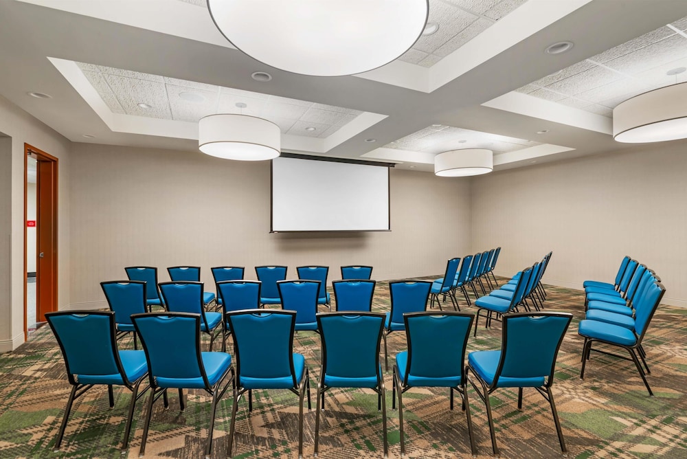 Drury Inn & Suites St Louis Brentwood 37/50