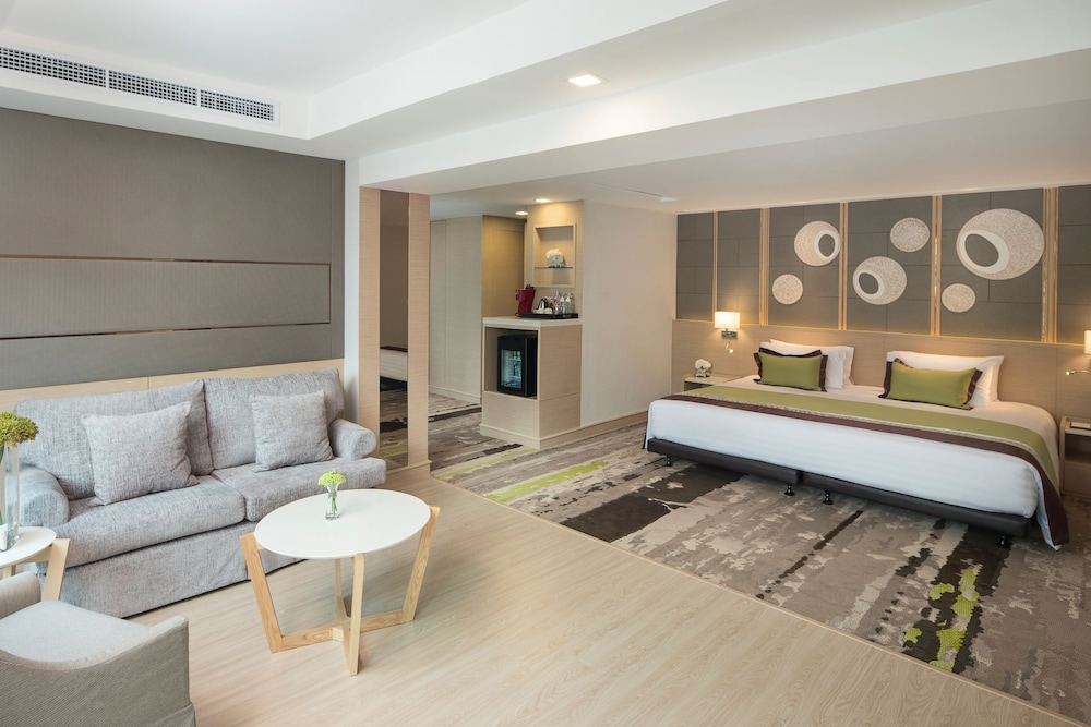 Solitaire Bangkok Sukhumvit 11 by Kingston Hotels 28/73