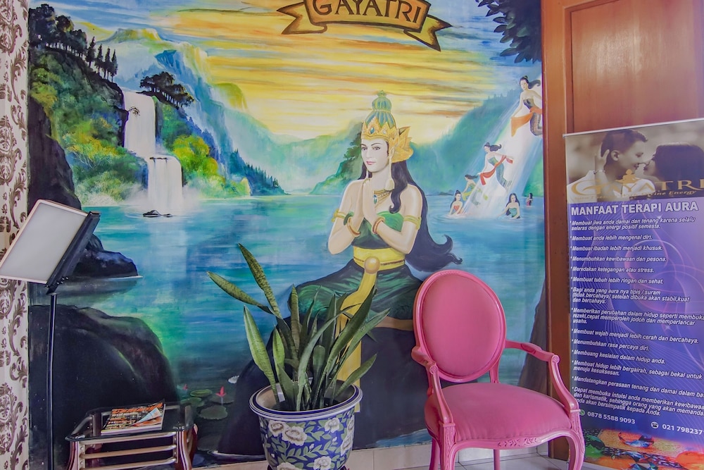OYO 90094 Gayatri Residence 20/30