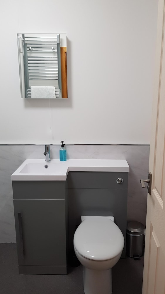 Carn Mhor Bed and Breakfast 45/50