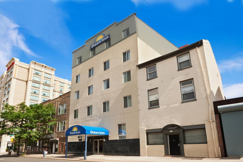 Days Inn by Wyndham Philadelphia Convention Center 2/38