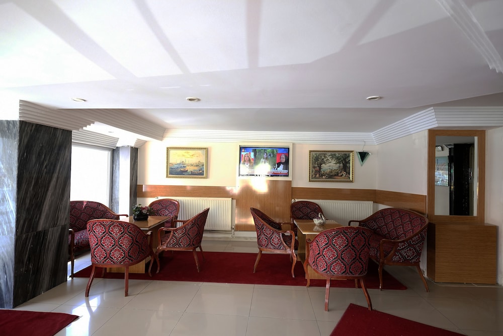 Ozbek Hotel 44/64