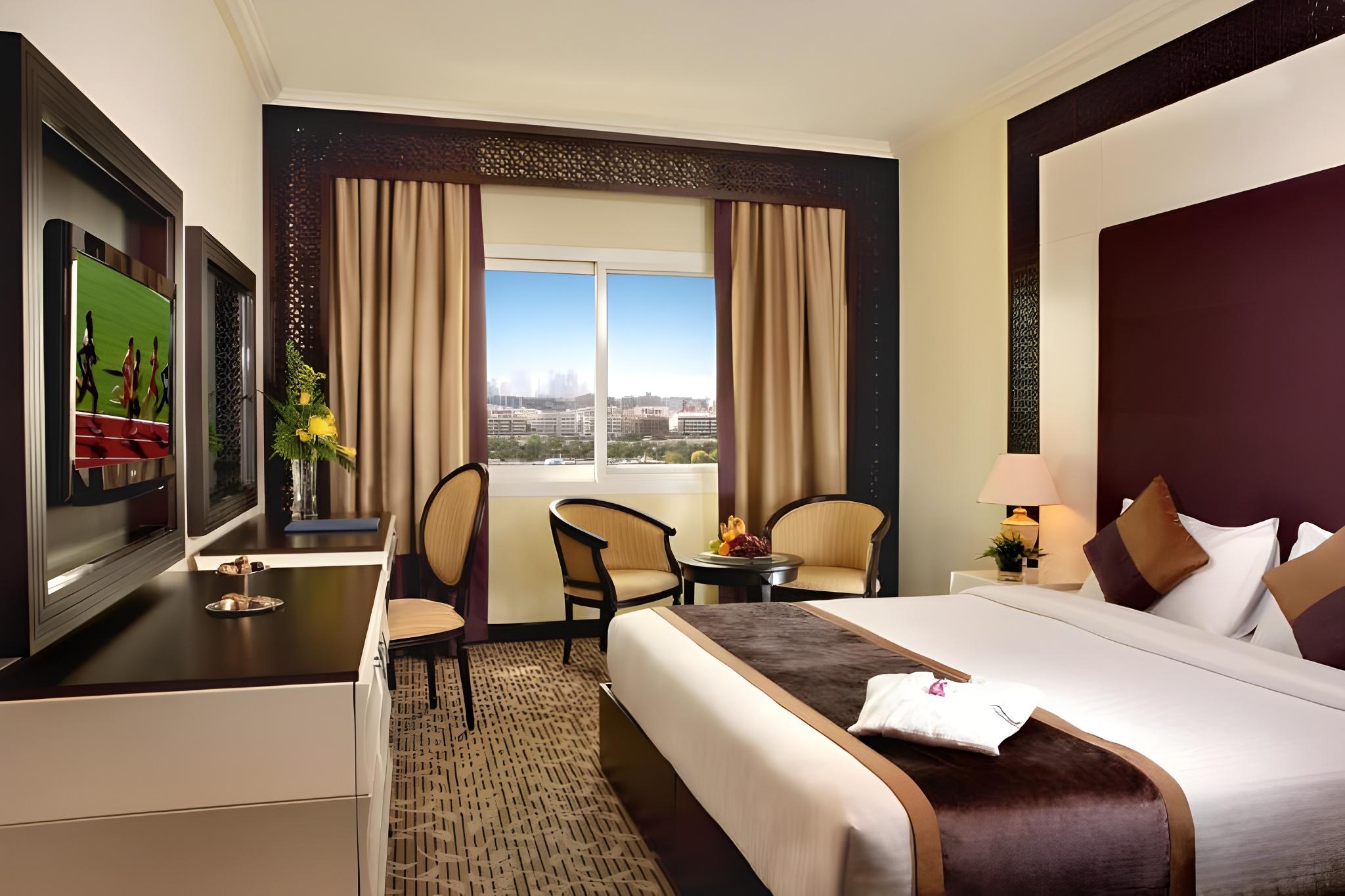 SUITE (CREEK VIEW)