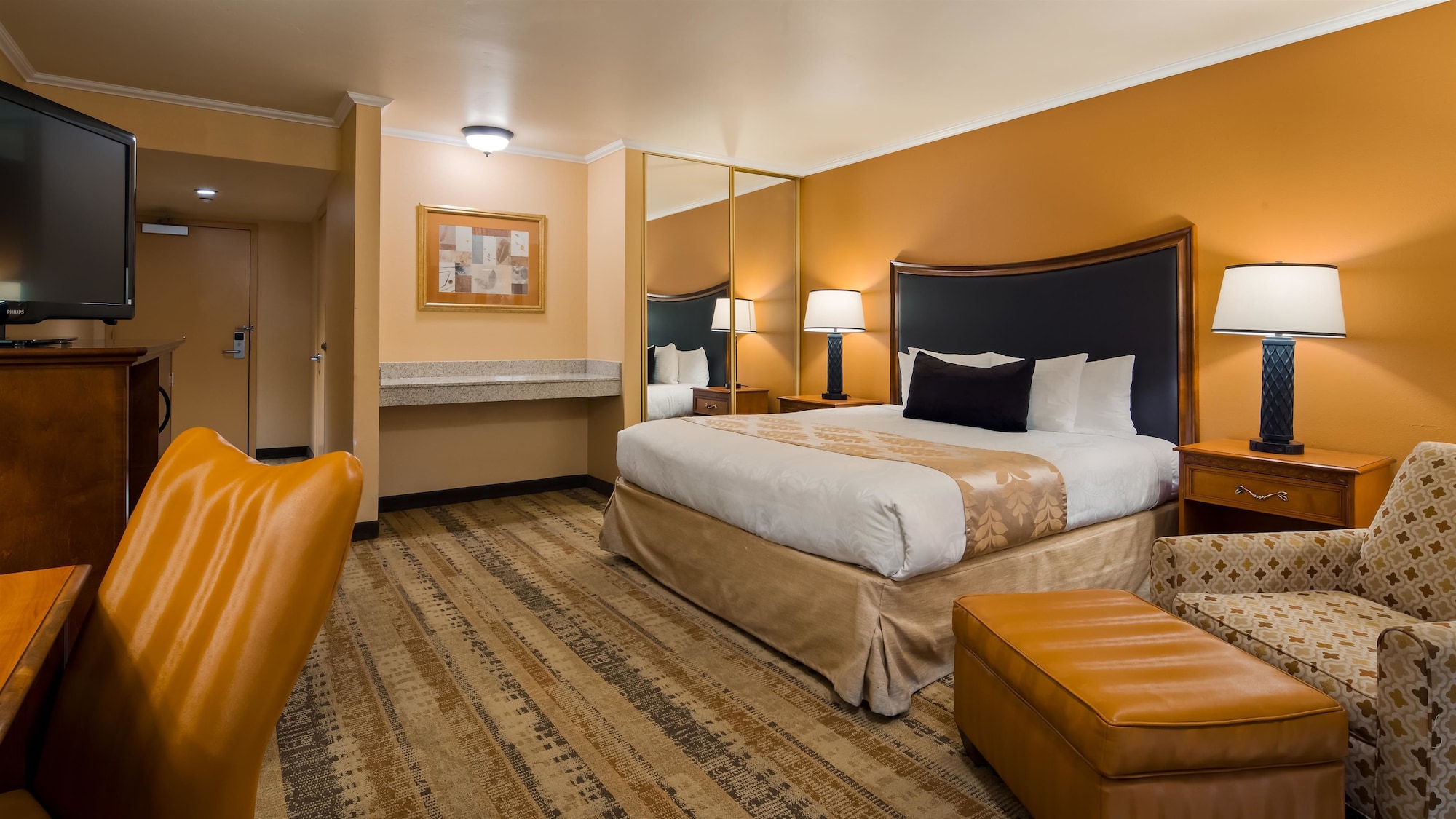 غرفة قياسية بسرير كينج بإطلالة لذوي الإعاقة، Best Western Plus Royal Oak Hotel 4/7