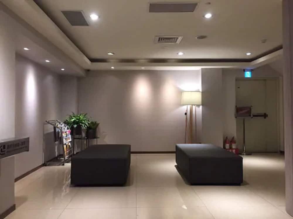 Vip Hotel 33/37