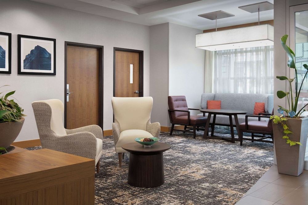 Hyatt Place Boulder Pearl Street 38/60