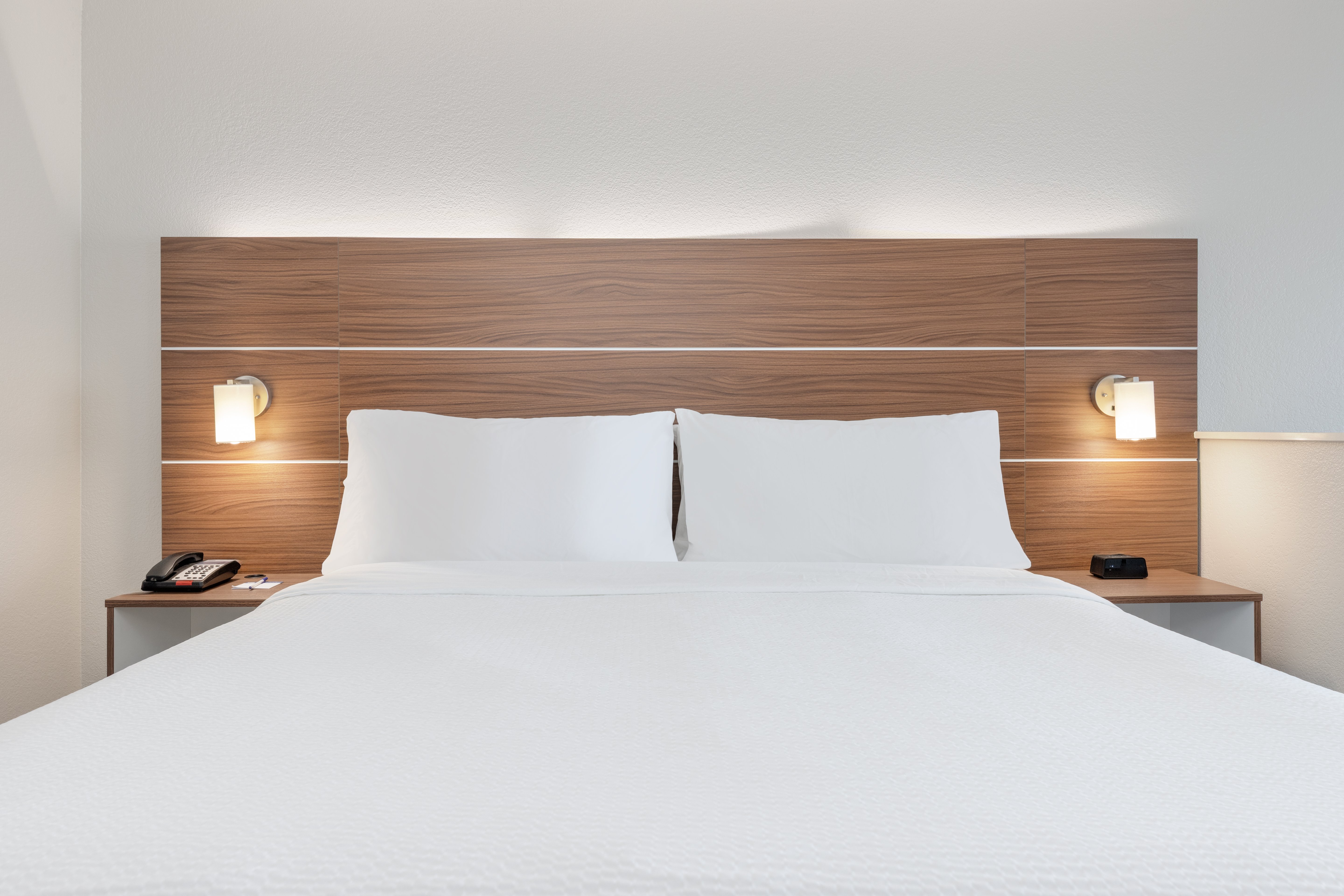 HOLIDAY INN EXPRESS & SUITES MOORE 40/75