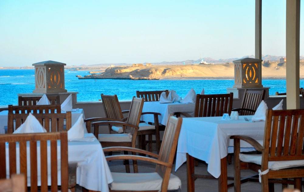 ROHANOU BEACH RESORT AND ECOLODGE 24/35