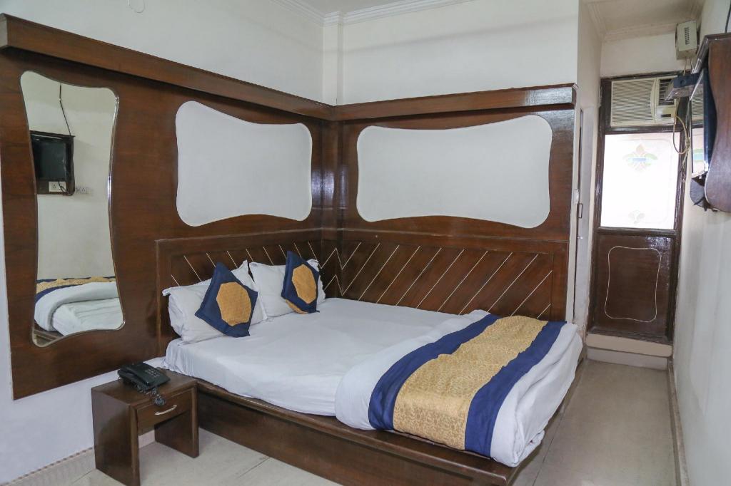 Hotel Konark 11/25