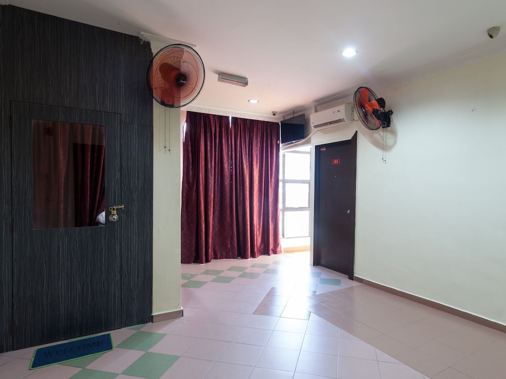 Hotel O T P Hotel 14/54