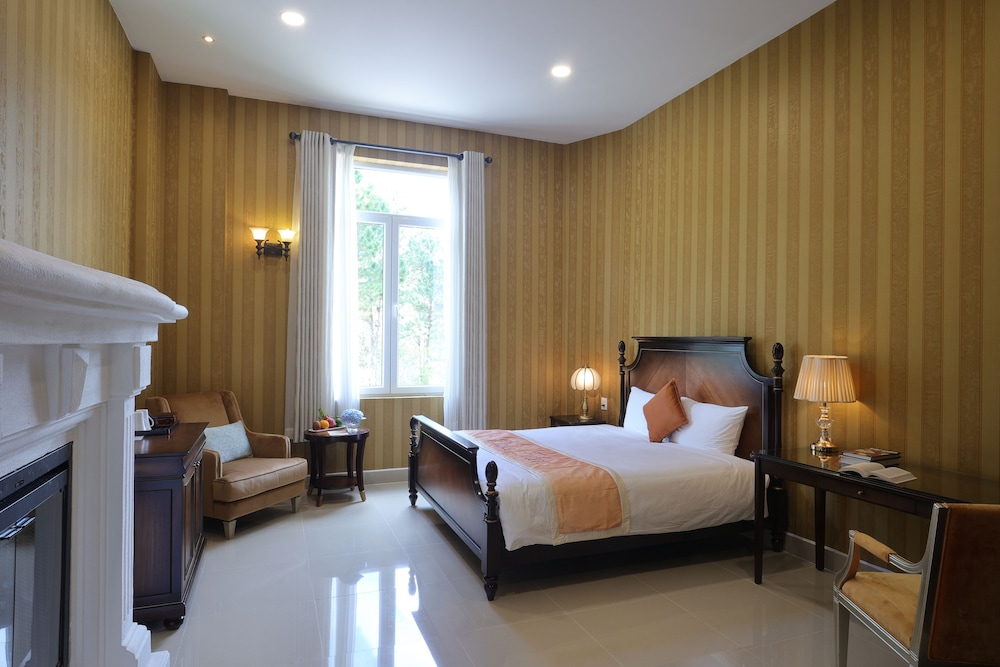 Deluxe Building Garden View Double or Twin Room, Dalat Edensee Lake Resort and Spa 3/6