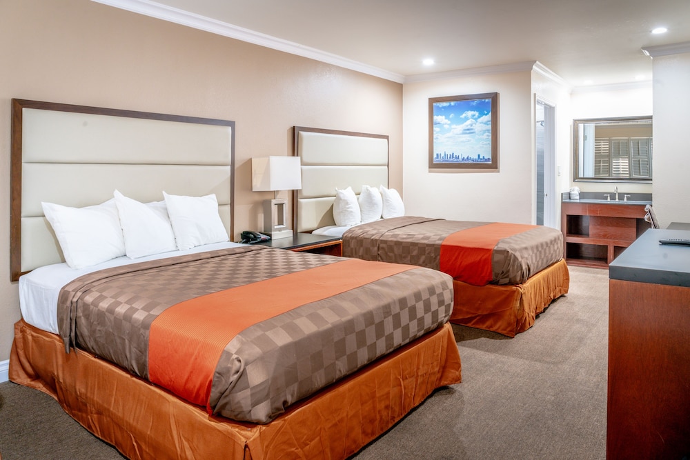 Gateway Inn Gardena Los Angeles South 17/45