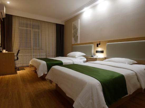 Smart, Family, 1 Double and 1 Single Bed