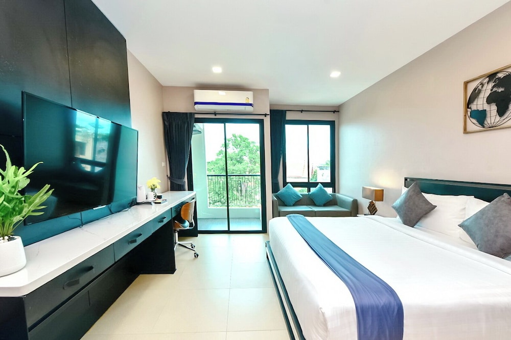 SUPERIOR, KING BED
