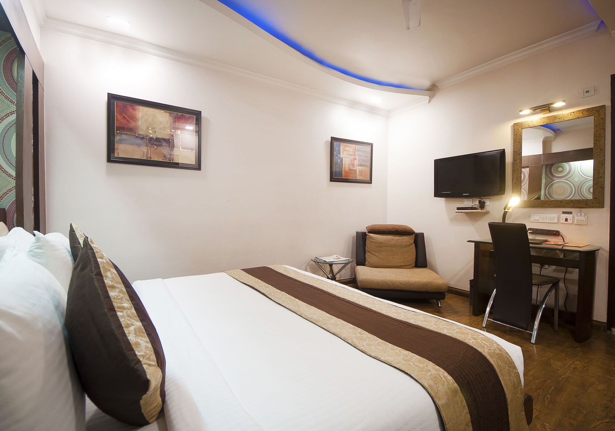 SUPERIOR, DOUBLE BED