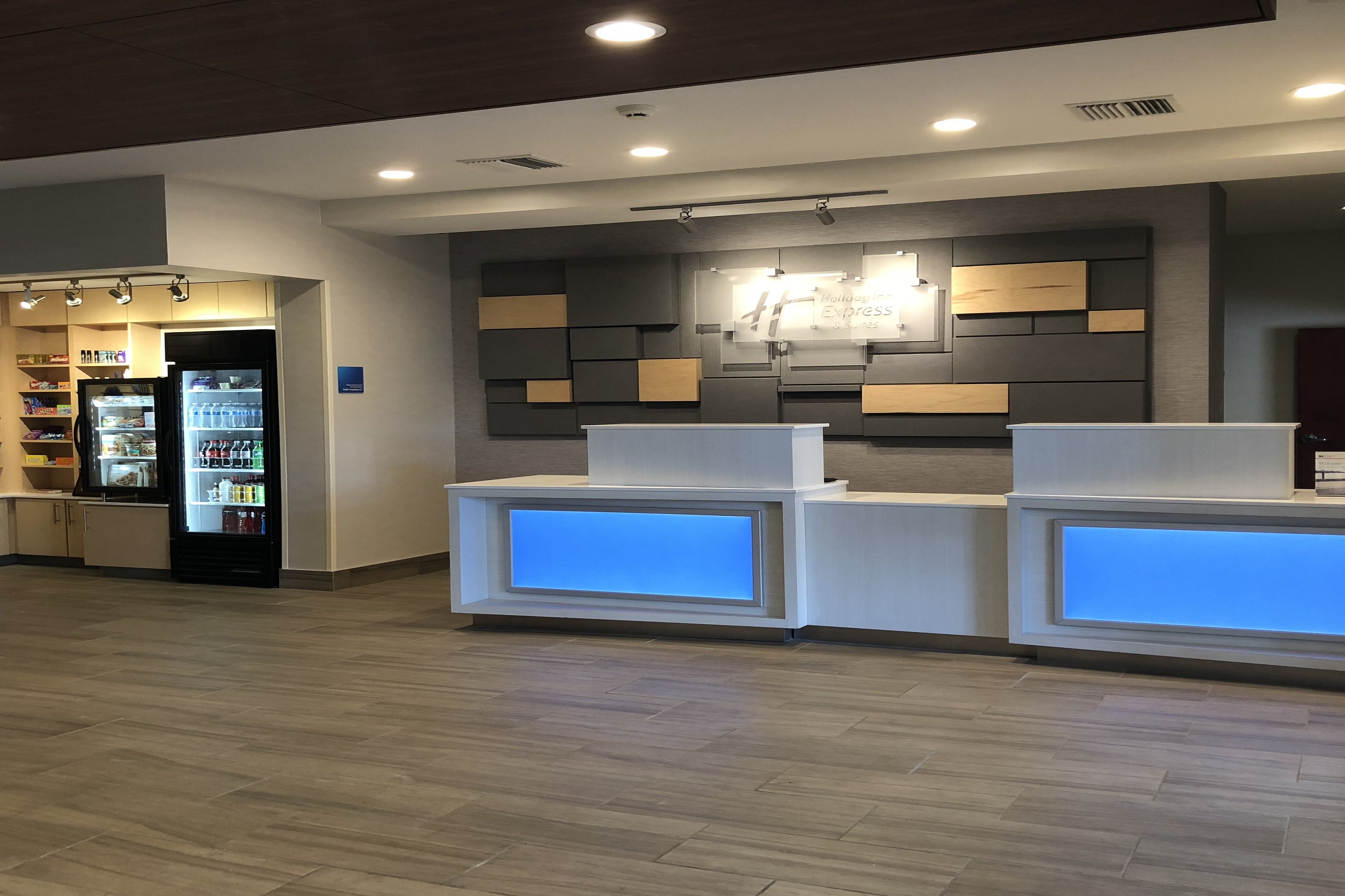 Holiday Inn Express Hotel And Suites Albany 7/52