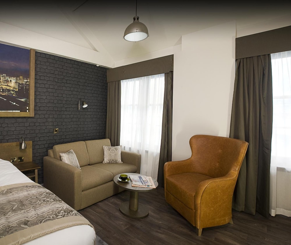 The Abel Heywood Pub & Boutique Hotel 27/43
