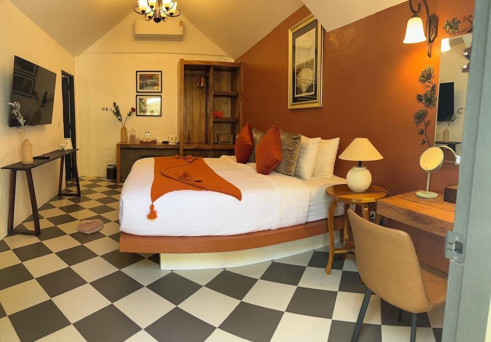 Sea Breeze, Deluxe, Double Bed