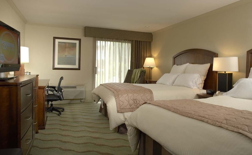 Resort Conference Center At Hyannis 13/63