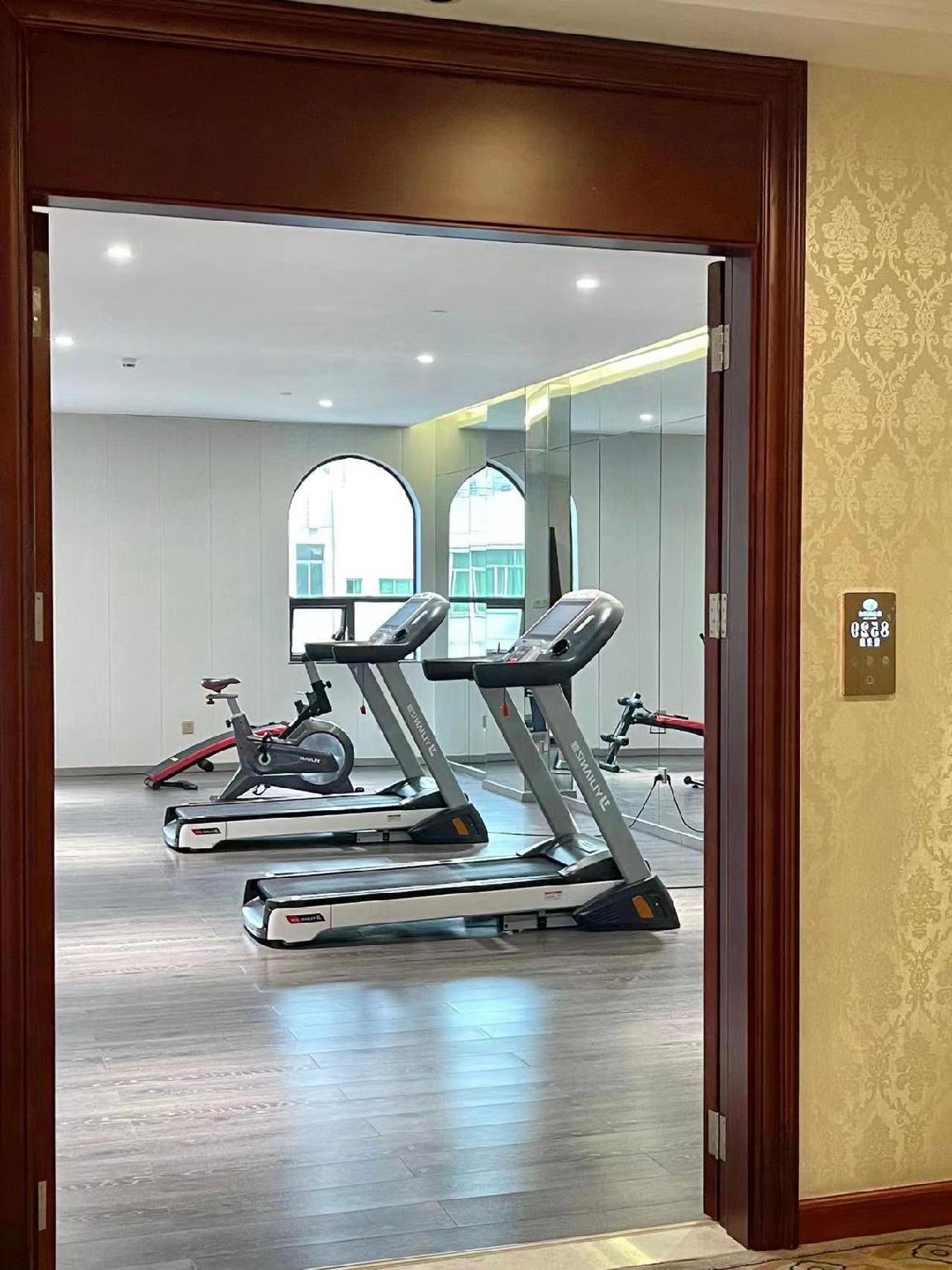 Vienna Hotel (Guangzhou Shiling Leather City) 43/58