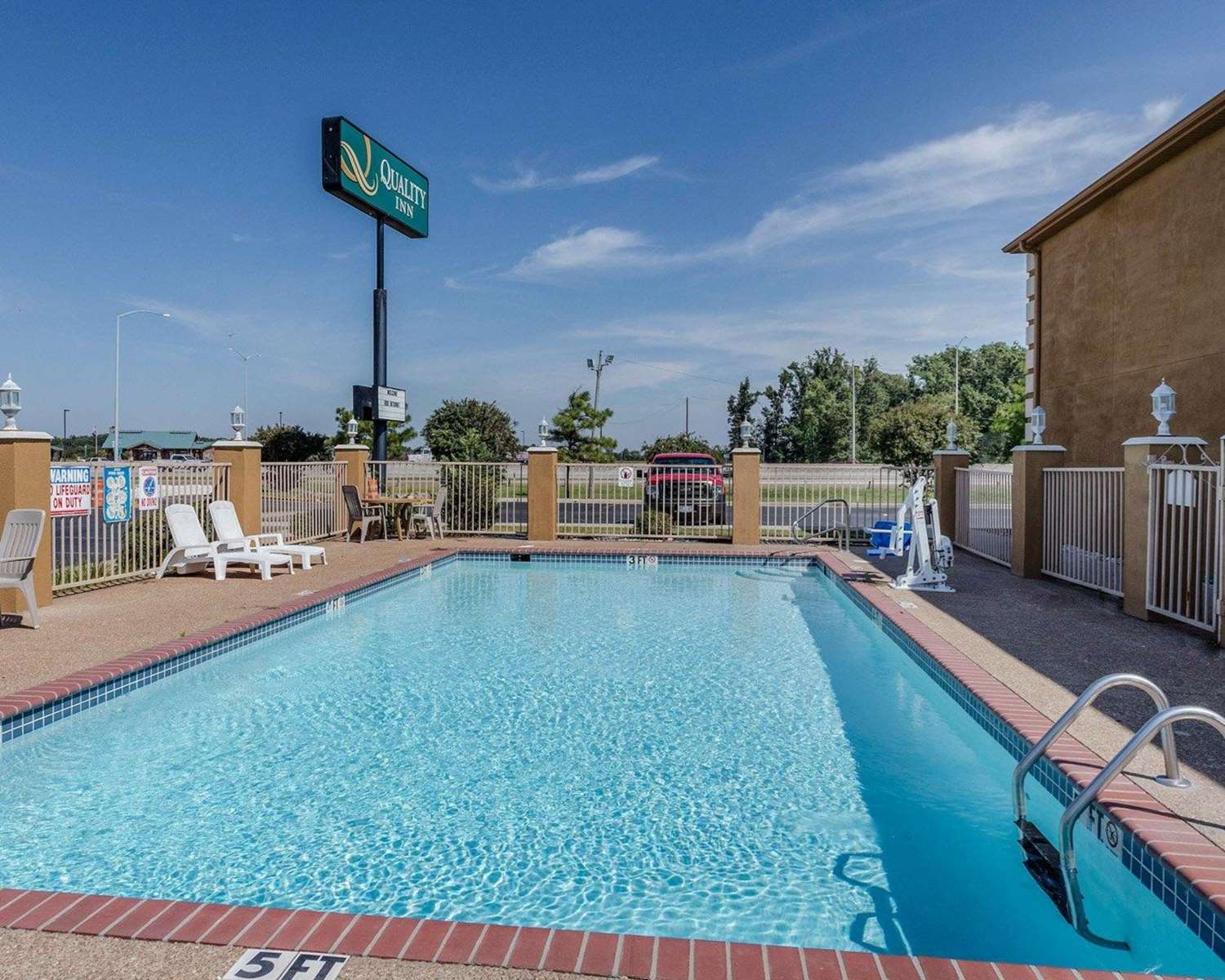 Quality Inn West Memphis 8/14