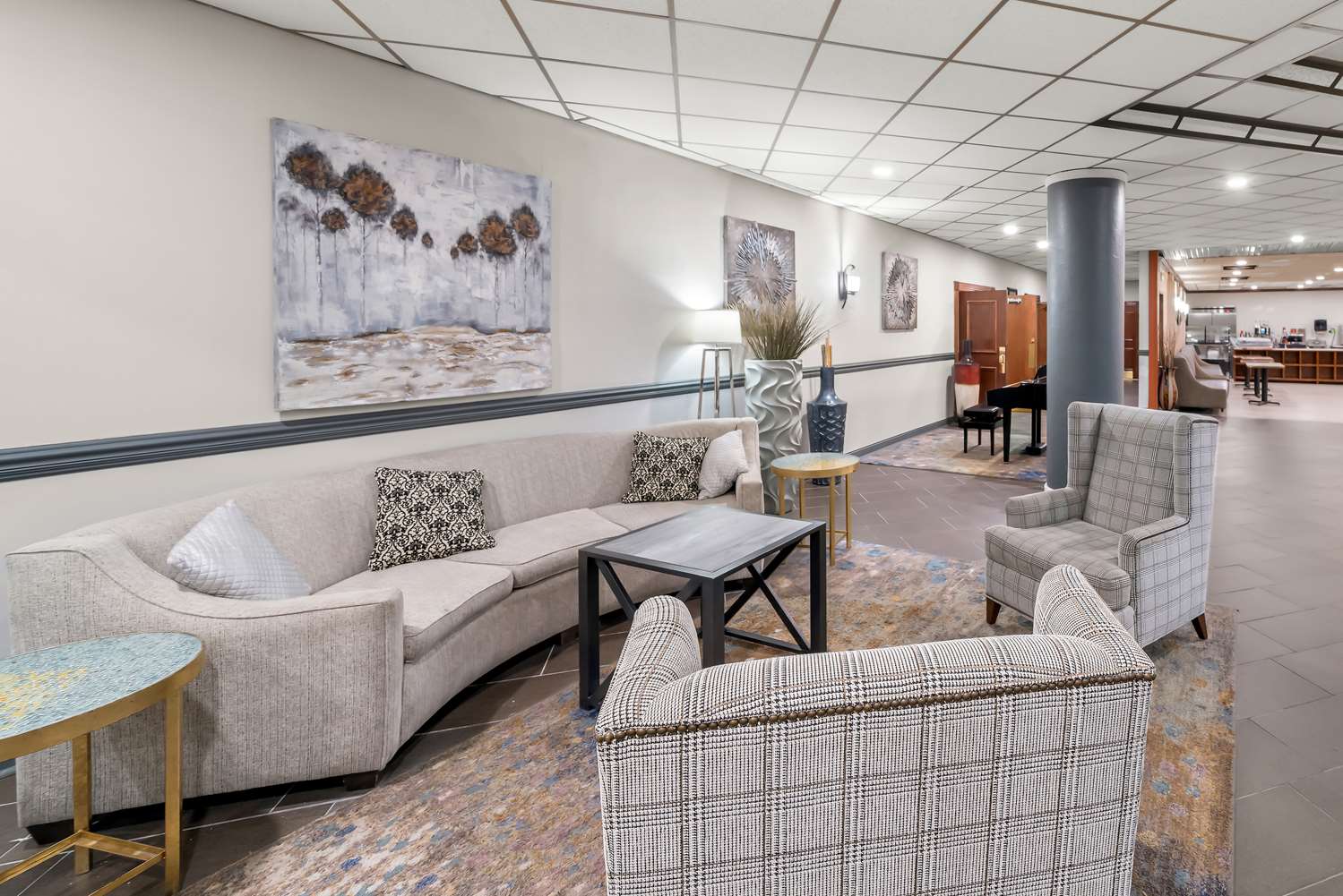 Clarion Inn & Suites and Convention Center 11/29