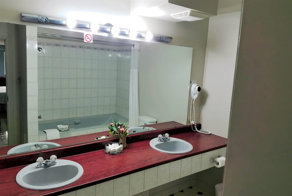 Ramada by Wyndham Florenceville 48/49