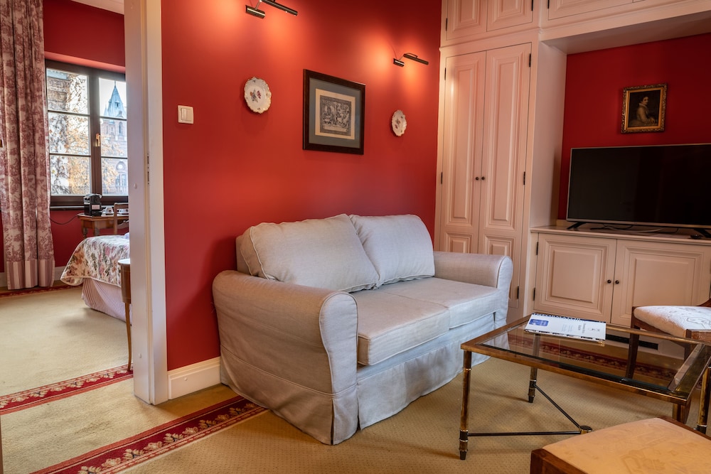 Hotel Grodek 36/50