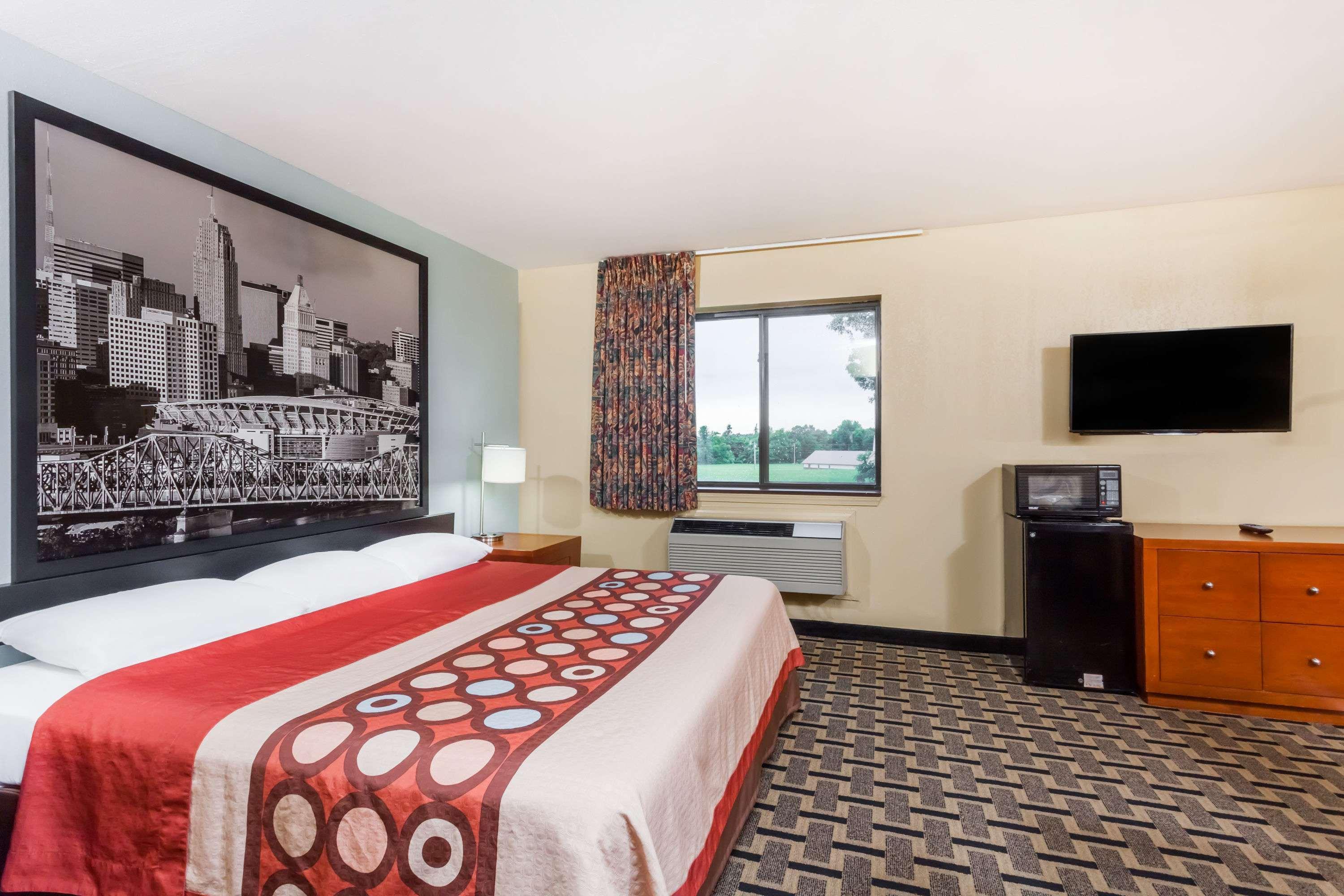 Suite, King Bed