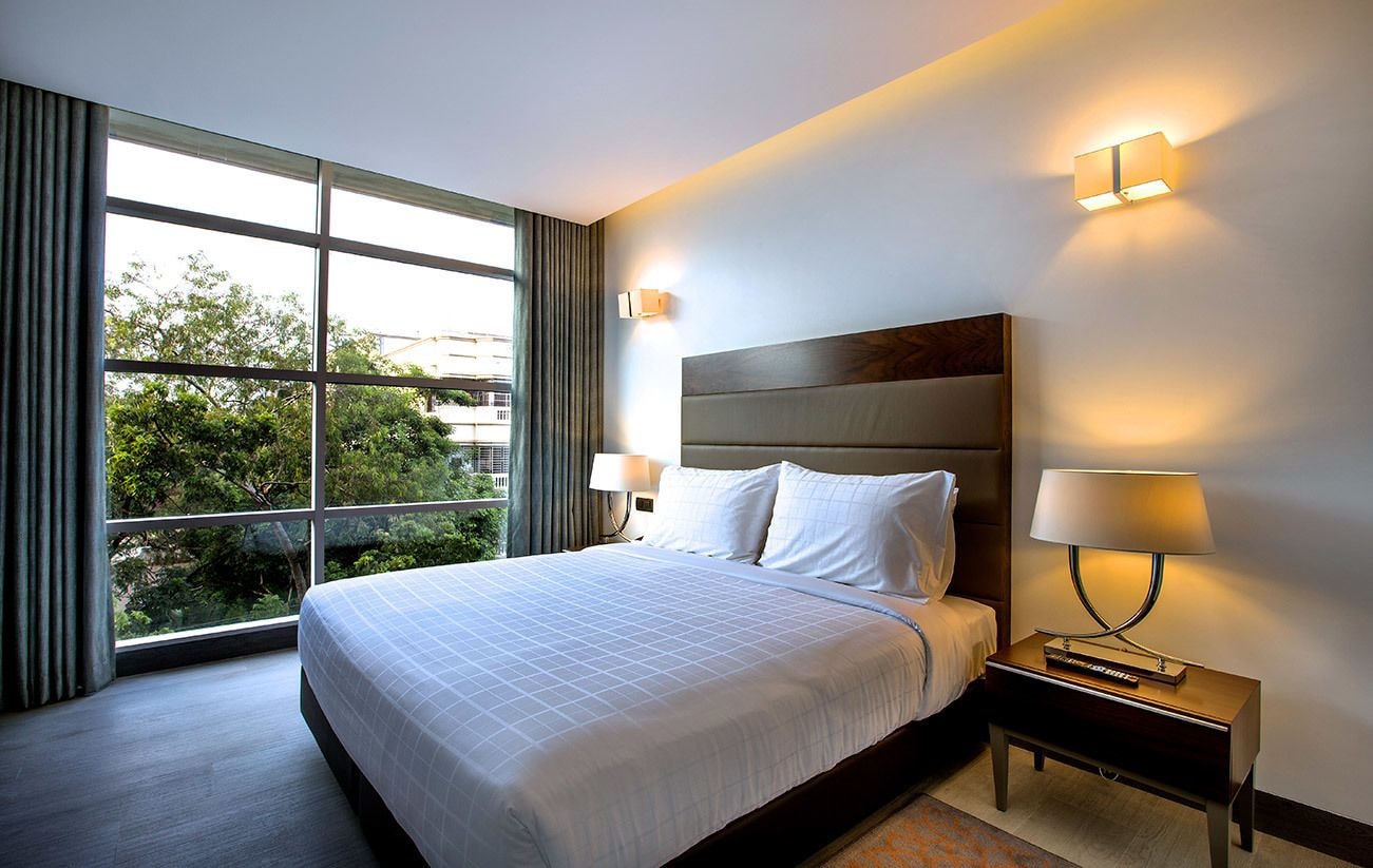 1 BEDROOM, DELUXE, SUITE, CITY VIEW, CORNER