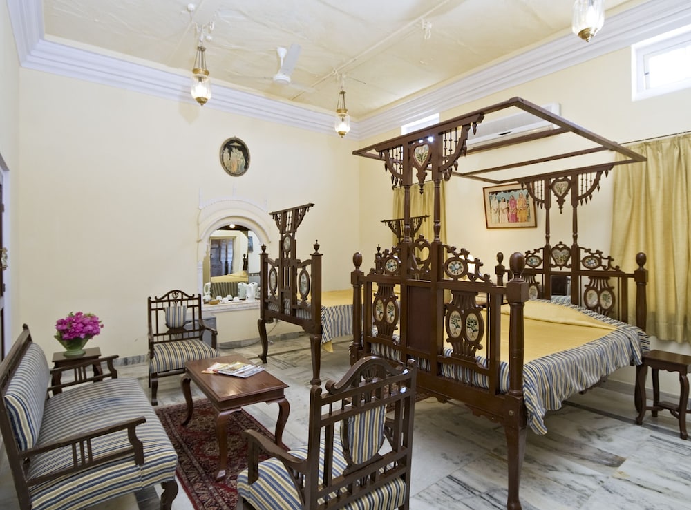 Mandawa Castle 23/48