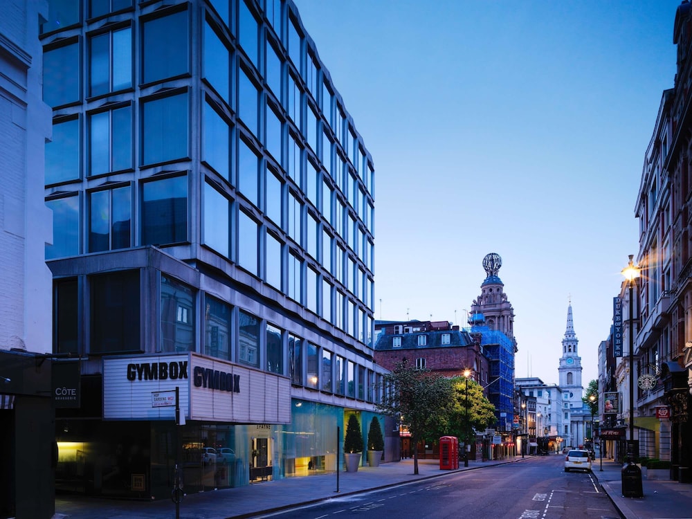 St Martins Lane Hotel 68/75