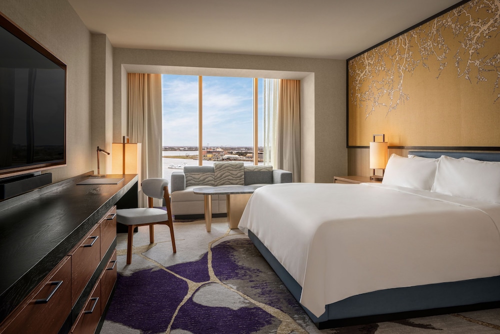 Nobu, Luxury, King Bed, River View