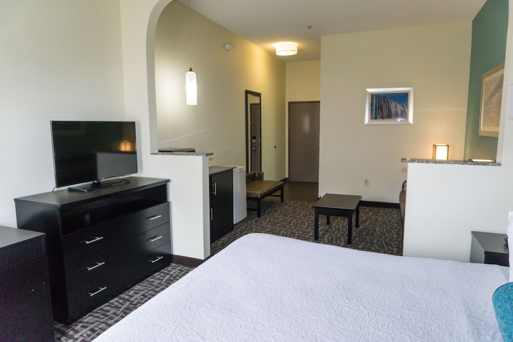 Best Western Mayport Inn & Suites 13/34