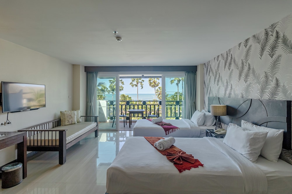 Deluxe, Twin Beds