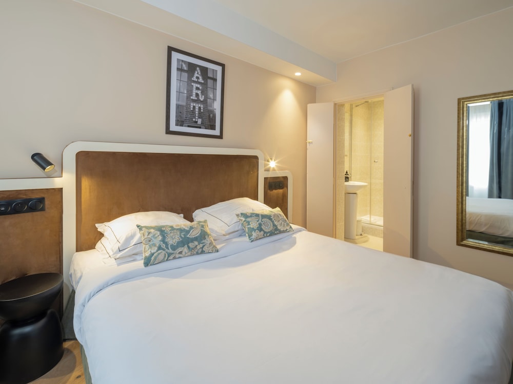 SUPERIOR, DOUBLE BED, BALCONY