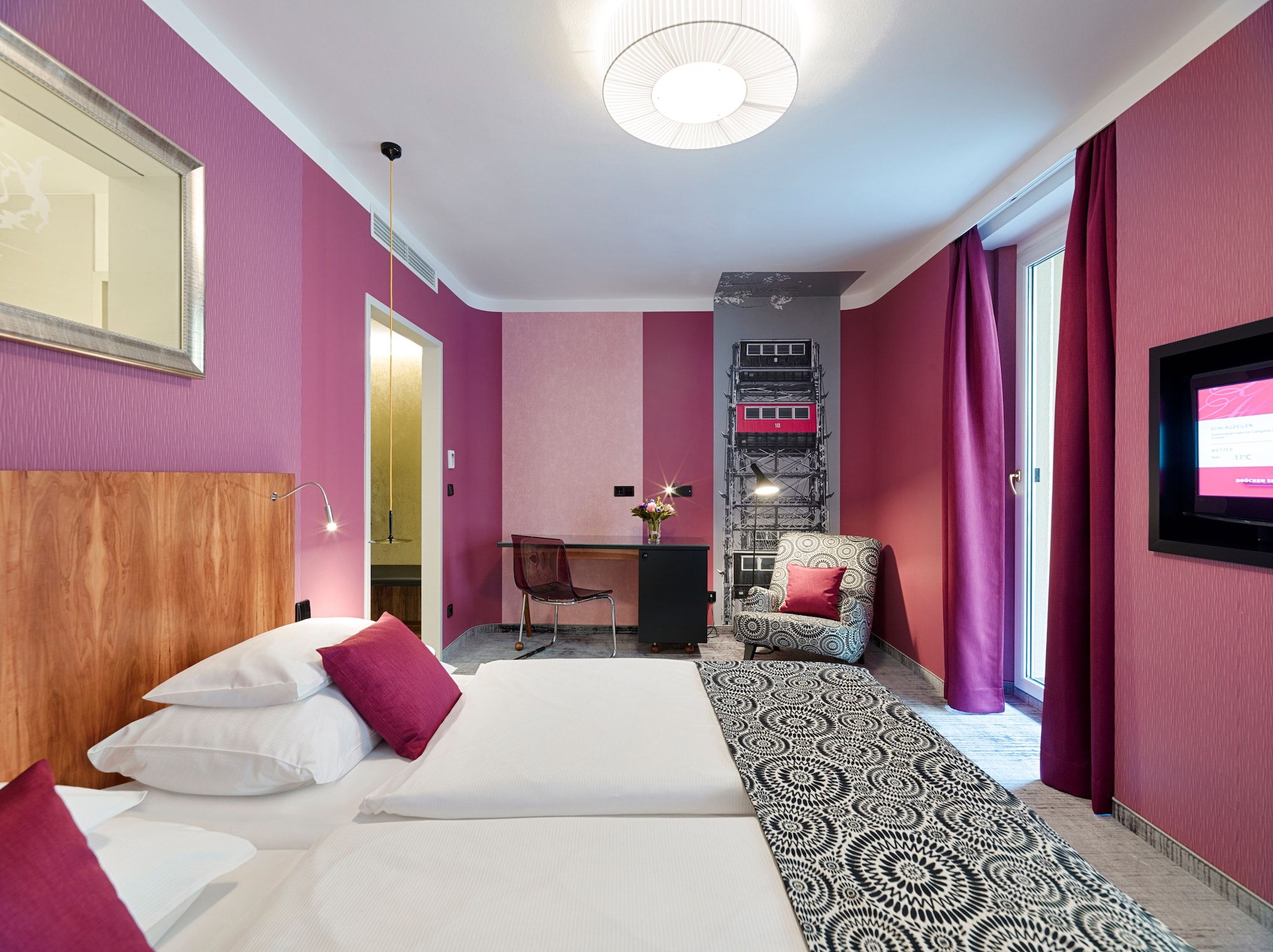 ROOM, DOUBLE BED, BALCONY