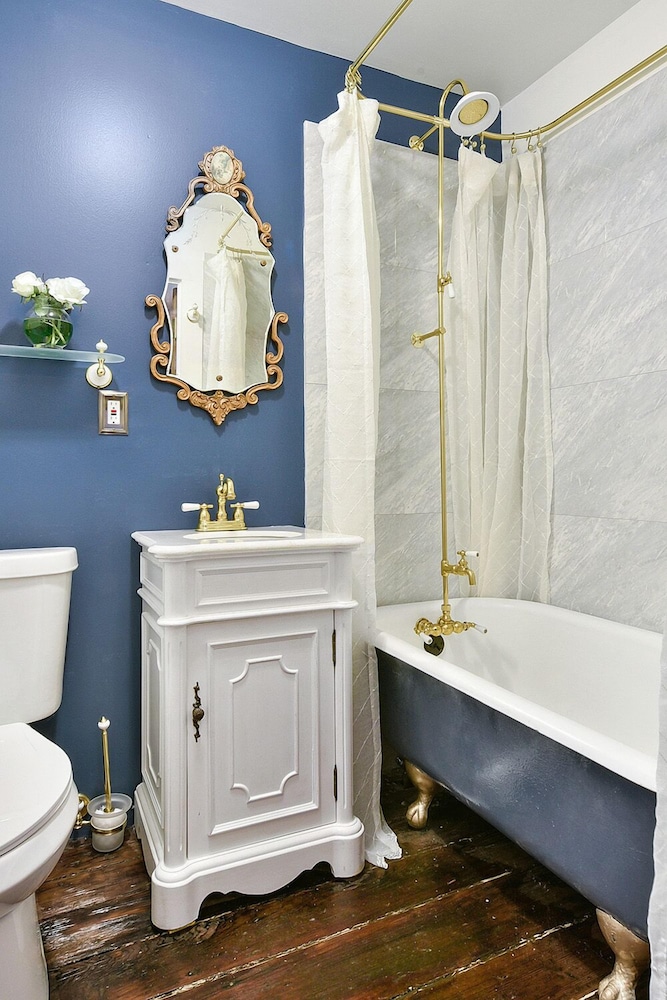 French Quarter Mansion 12/50