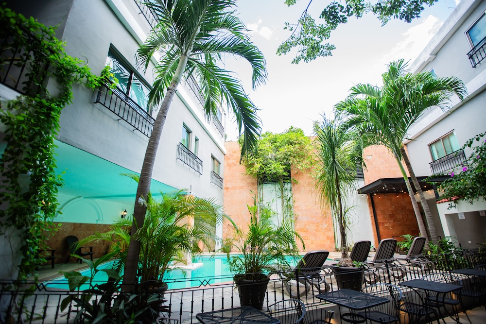 Nacional Hotel Merida 3/50