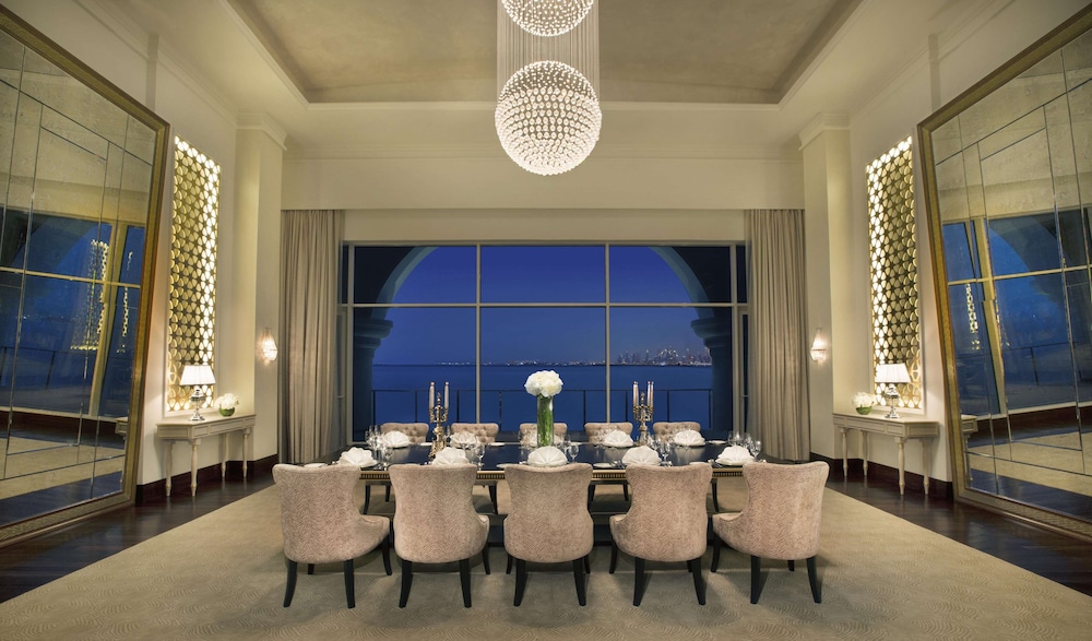Waldorf Astoria Dubai Palm Jumeirah 66/81