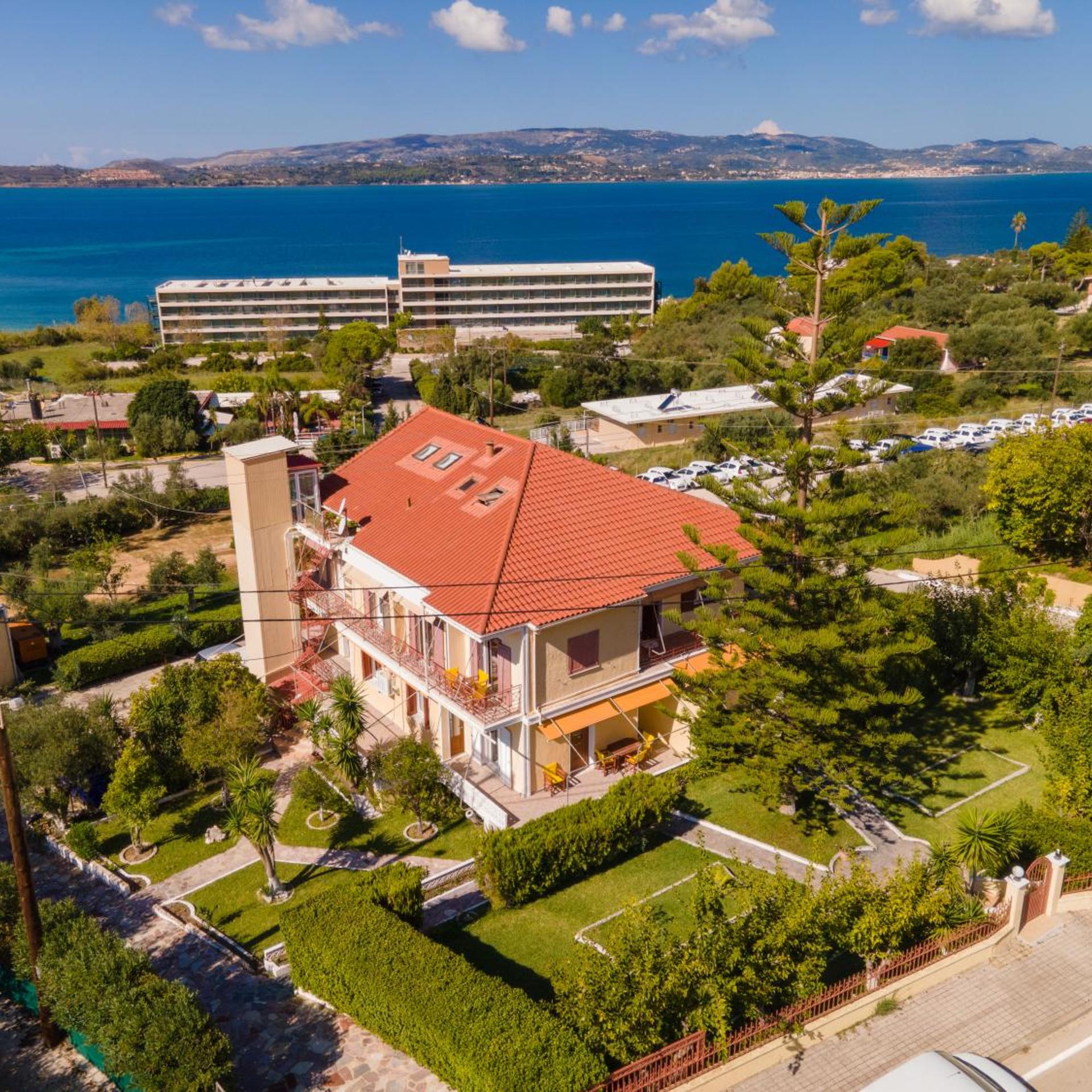 Lorenzo House Apartments in KEFALONIA