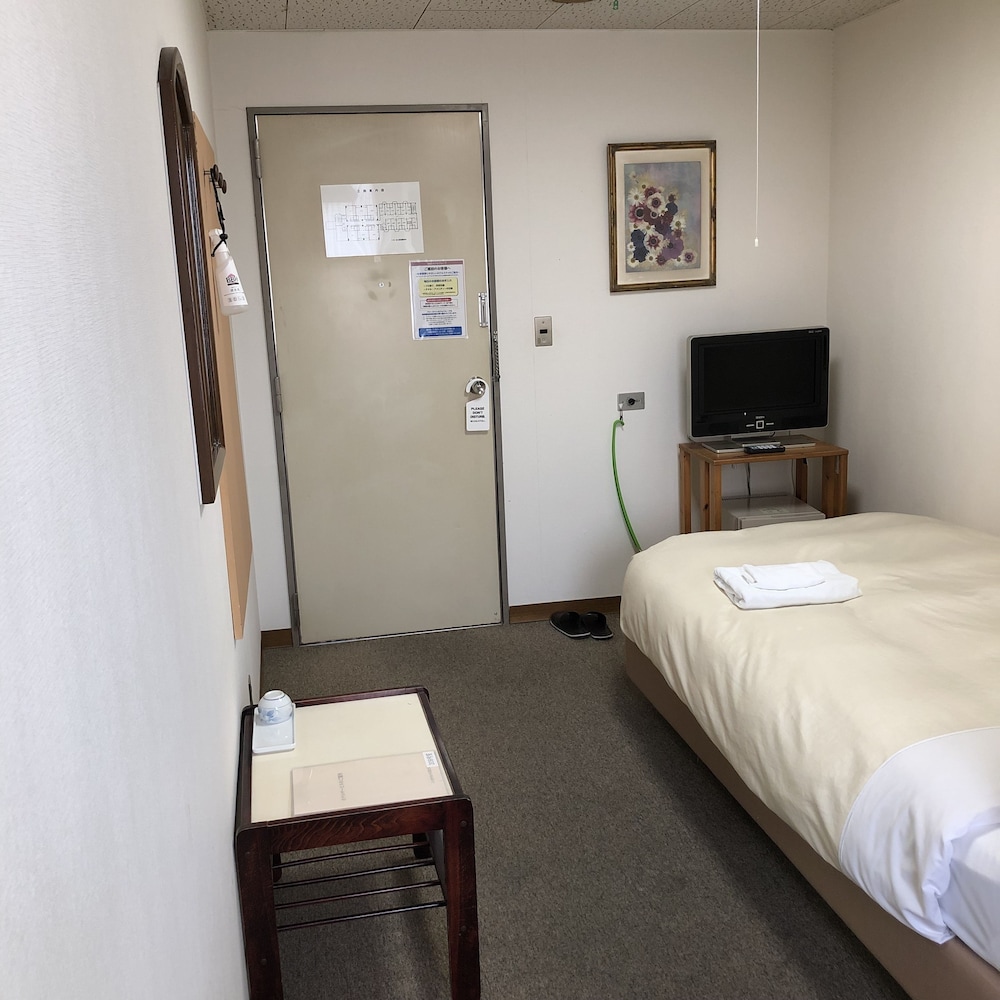 Hotel Tsukuba Hills Gakuen Nishi Odori 8/60