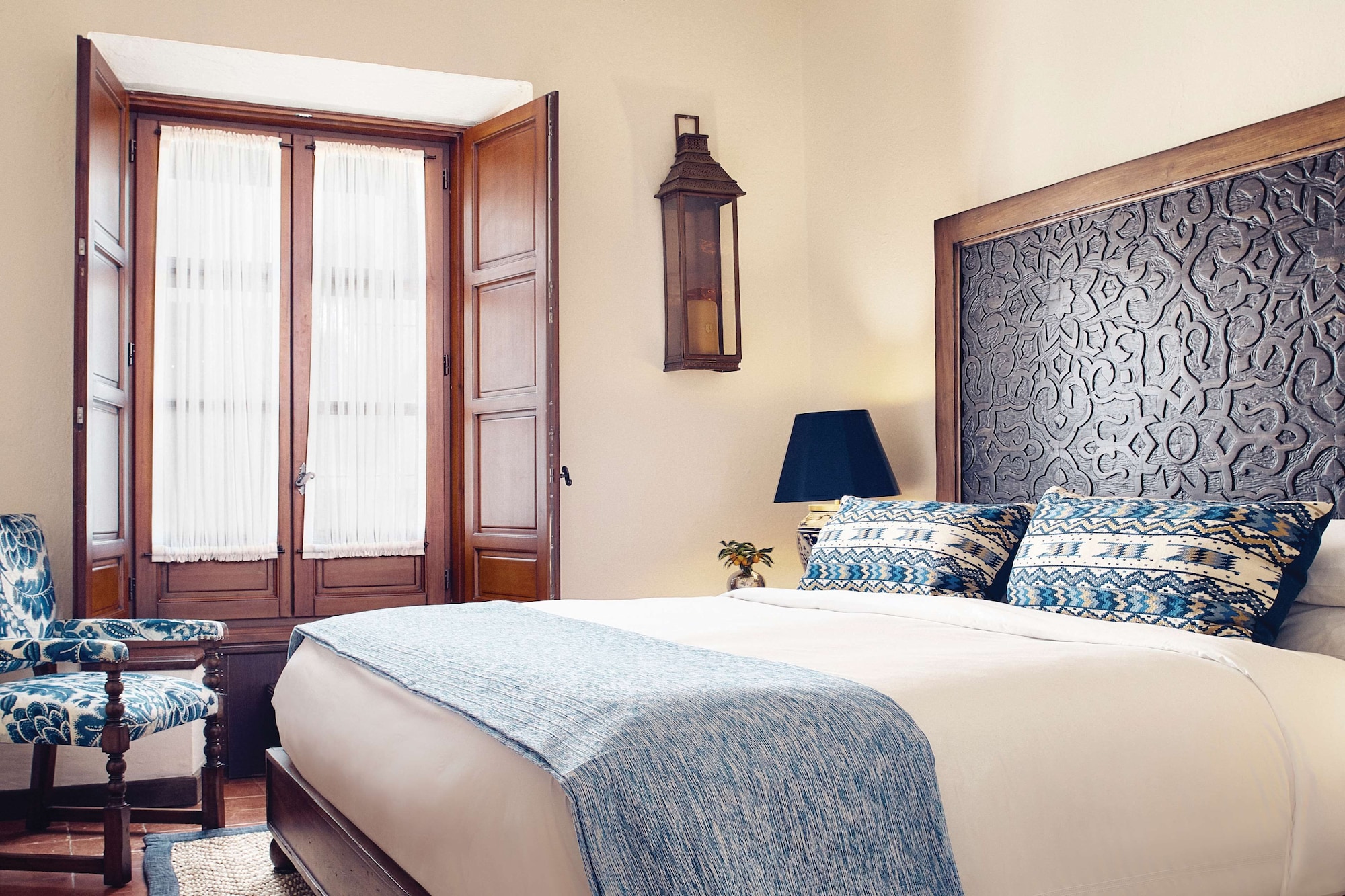 Deluxe, Studio, Suite, King Bed