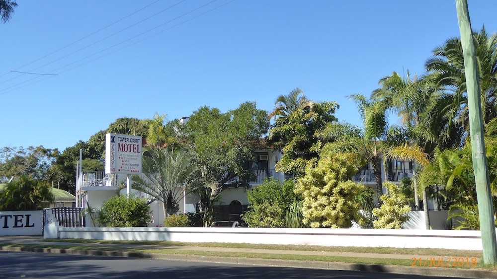 TOWER COURT MOTEL 31/44
