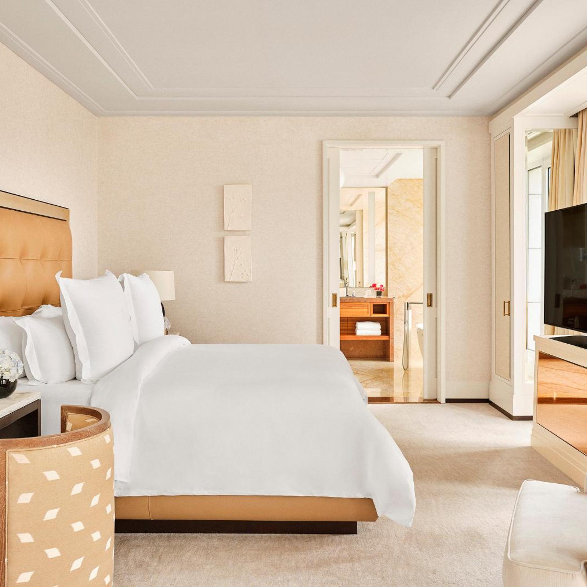Penthouse Suite, King Bed, Terrace