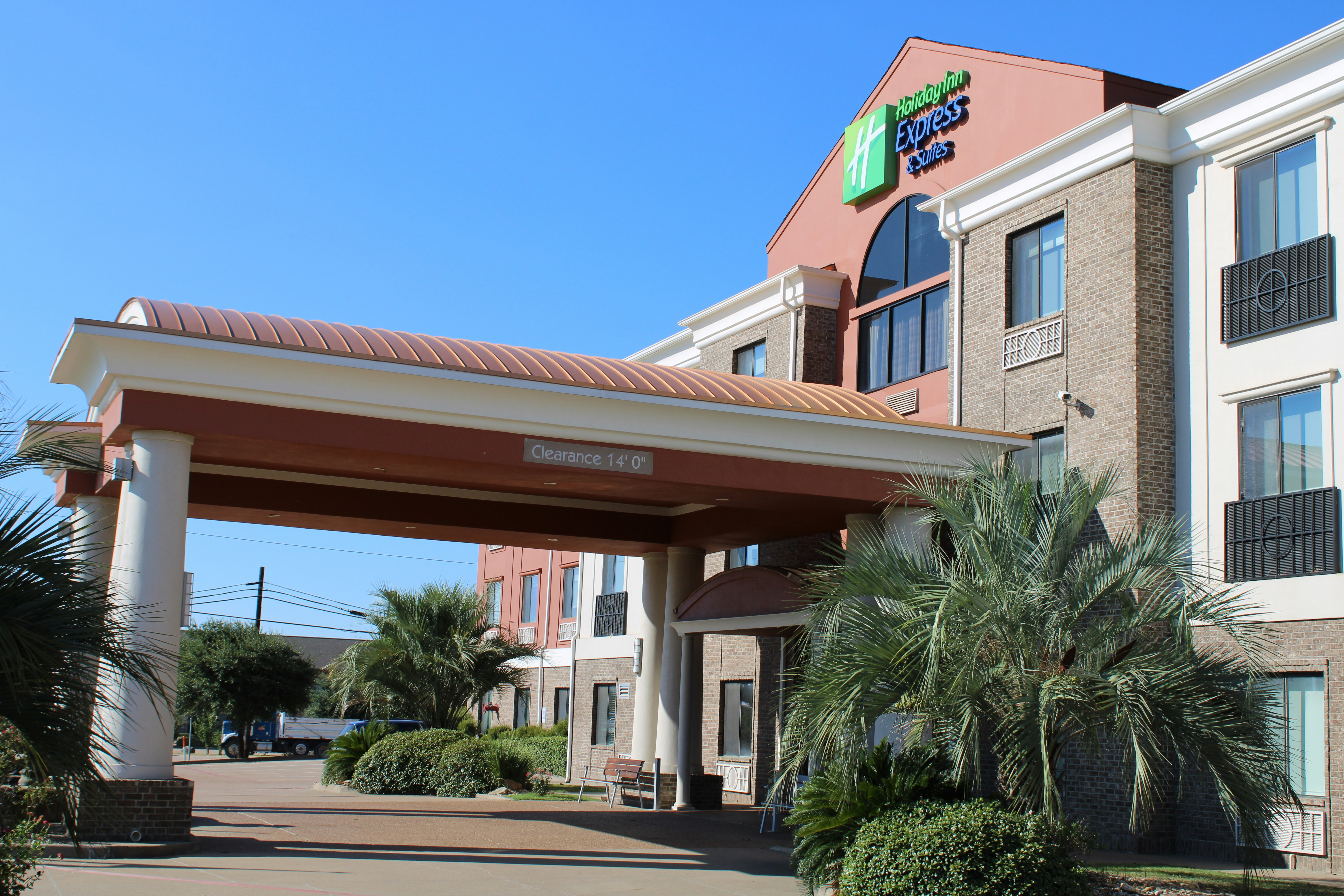 Holiday Inn Express Hotel Suites Fairfield North 13/63