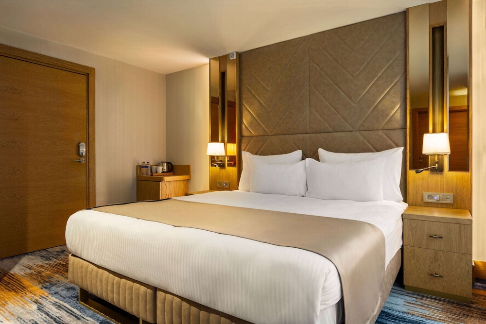 CONNECTING, SUPERIOR, DOUBLE AND TWIN BEDS