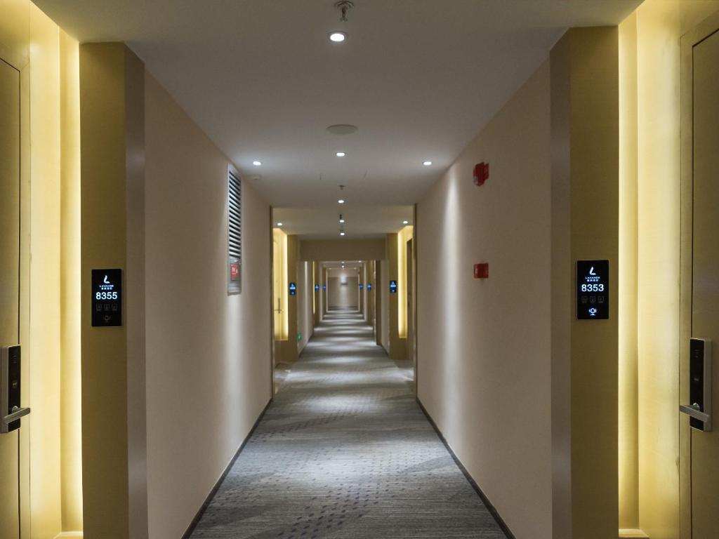 Lavande Hotel (Xiamen Zhongshan Road Pedestrian Street, Zhenhai Road Metro Station) 45/61
