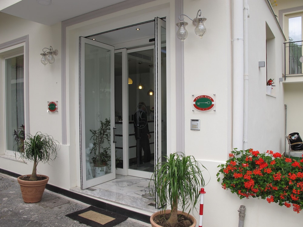 Hotel Club Sorrento 6/50