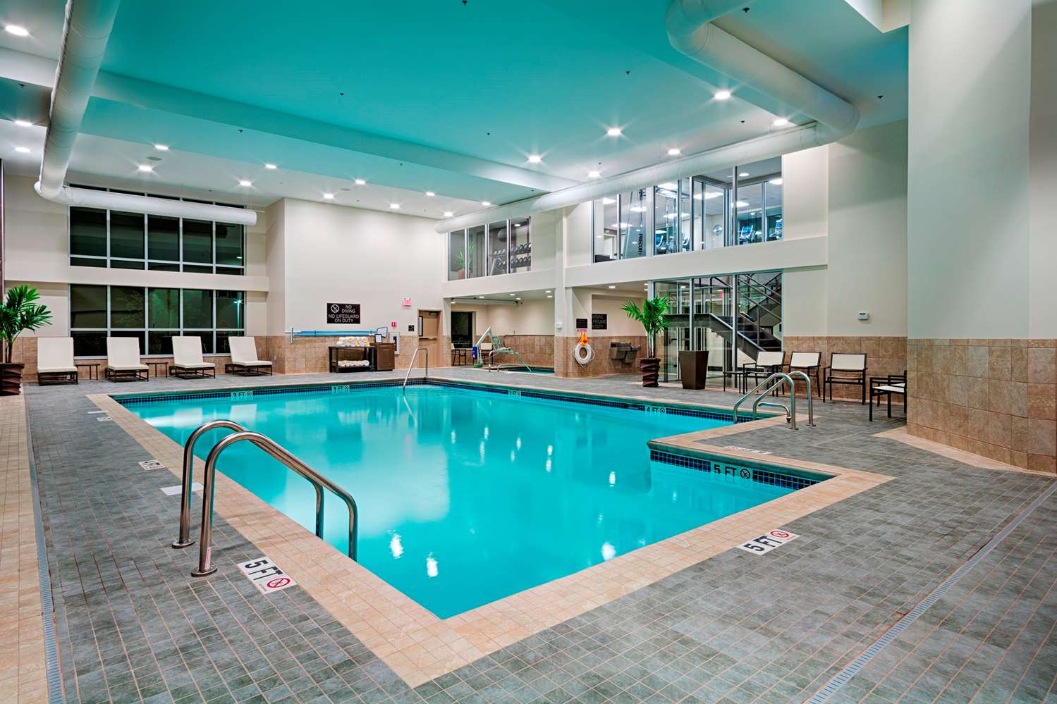 DOUBLETREE BY HILTON HOTEL BRISTOL in BRISTOL - CT